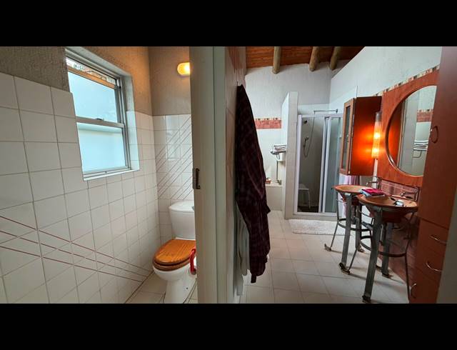 4 BEDROOM HOUSE TO LET IN STEILTES